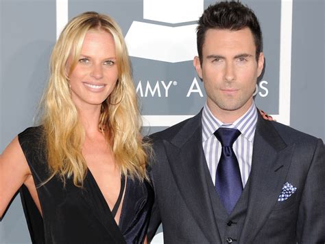 adam levine and wife split.